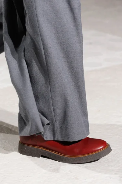 Look 32